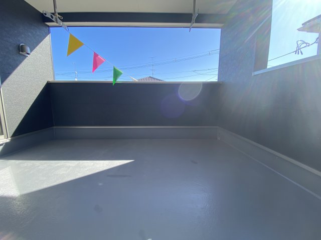 2/3価格変更♪【いわき市小名浜南富岡　第1】　3号棟　※必ずもらえる選べるキャンペーン実施中！のバルコニー|■□■バルコニーの写真です■□■　お布団なども充分に干せる広さがございます。