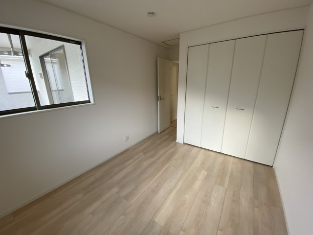 1/13価格変更♪【佐糠町第8　全5棟／3号棟】　新築建売　ご成約特典として 人気家電プレゼント中☆の洋室|■□■居室の写真です■□■　
木の温もりがナチュラルでくつろげる空間ですね。