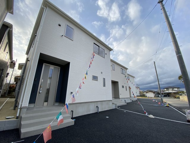 1/13価格変更♪【佐糠町第8　全5棟／3号棟】　新築建売　ご成約特典として 人気家電プレゼント中☆の外観|外観の写真です。お洒落な新築は気分が上がりますね♪