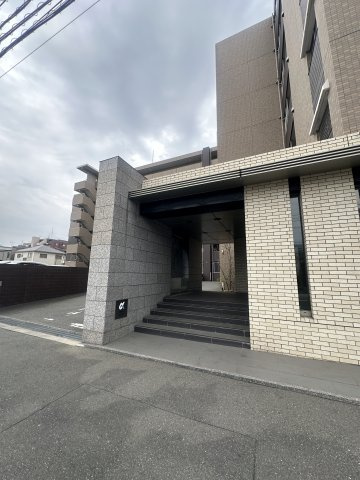 アルファステイツ春日Ⅱのエントランス