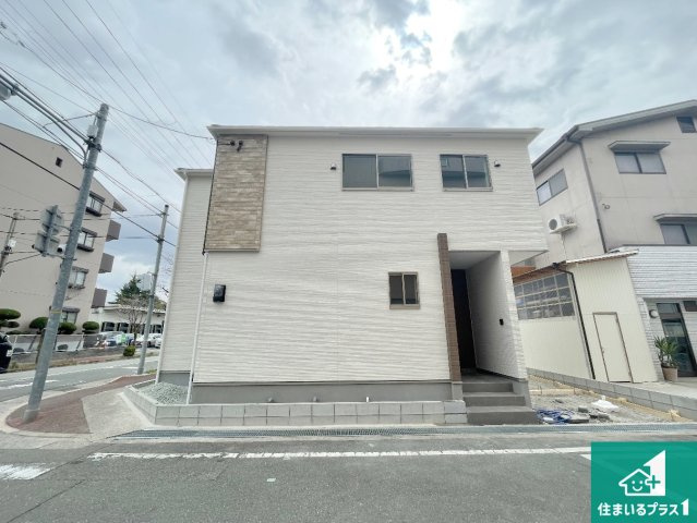 伊丹市荻野　第2期　新築一戸建ての外観|安心の10年保証！外観を美しく保ち、雨水で汚れを落とします！気になることがありましたら、お気軽にお問い合わせください！