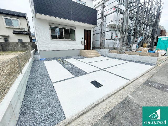 ★1(土)2(日)現地見学可能！★京都市西京区大原野上里男鹿町　ラスト1邸の駐車場|駐車スペース！散水栓があるので、こまめに愛車を洗えます！