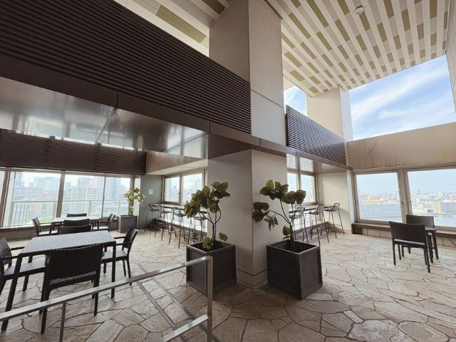 プラウドタワー東雲キャナルコートのその他共用部分|空中庭園16階。