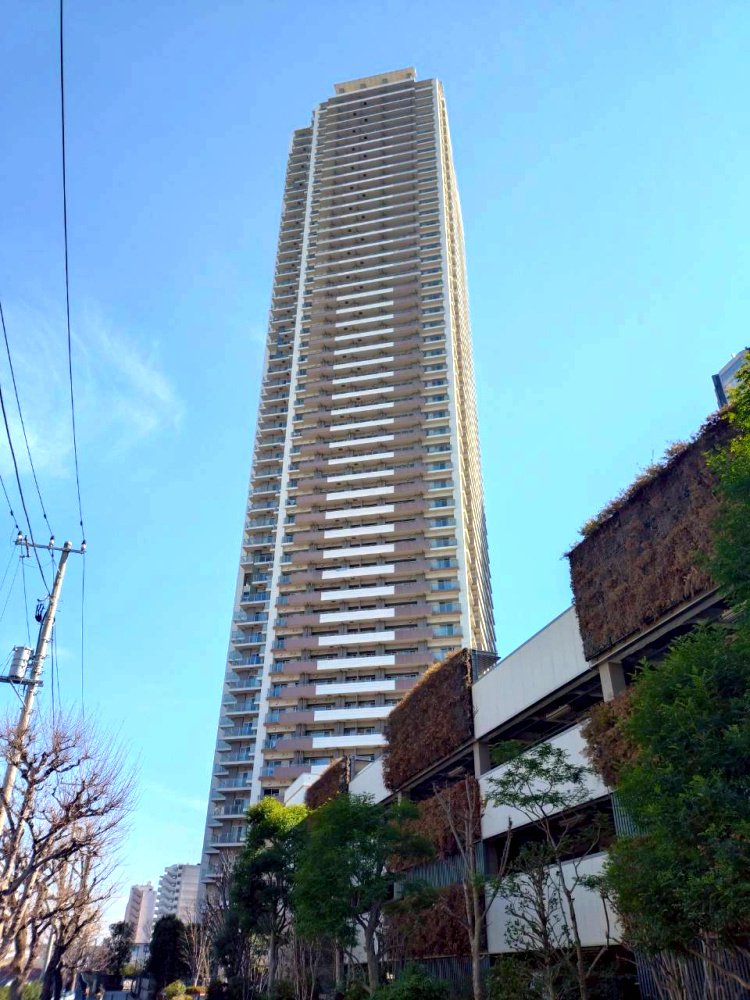 プラウドタワー東雲キャナルコートの外観