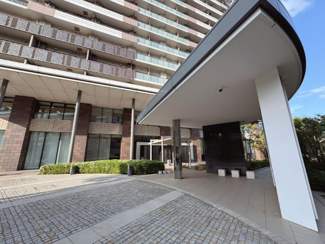 プラウドタワー東雲キャナルコートの外観