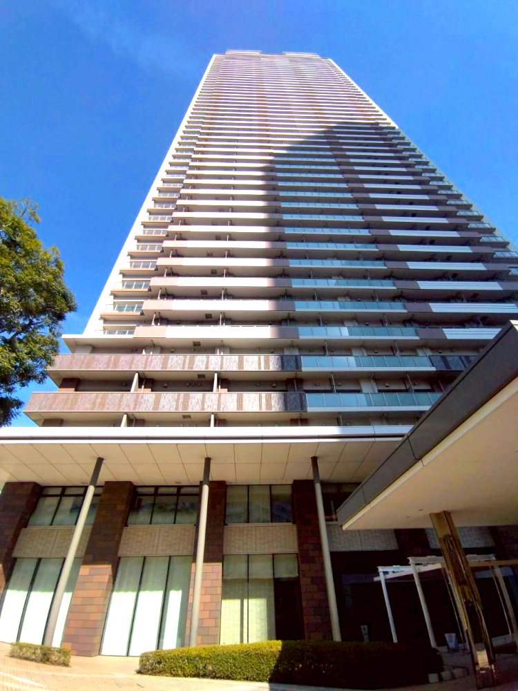 プラウドタワー東雲キャナルコートの外観