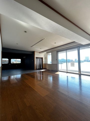  | シーガイア港