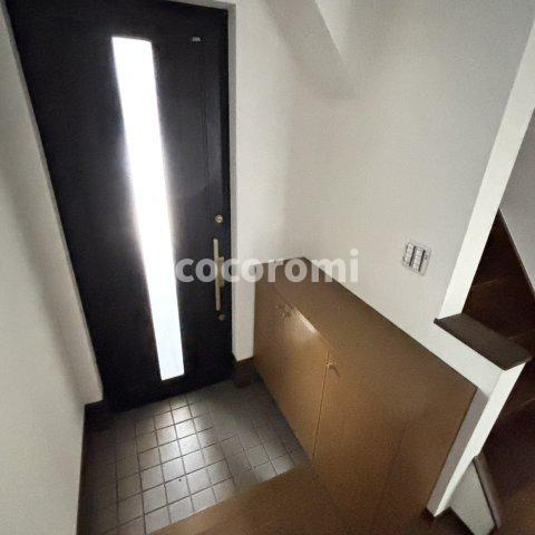 池田1丁目貸家の玄関