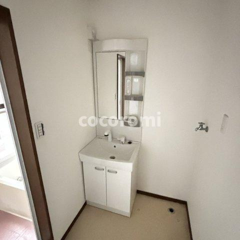 池田1丁目貸家の洗面所