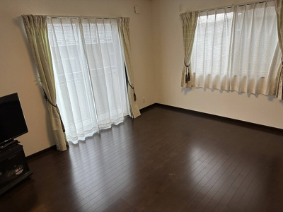 【洋室】 | 岡谷市長地出早３丁目 中古住宅⑩ | 洋室