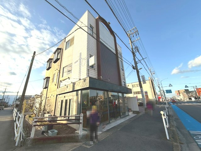 刈谷市新富町　P-CLUBの外観
