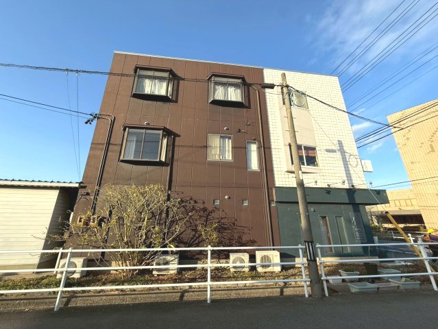 刈谷市新富町　P-CLUBの外観
