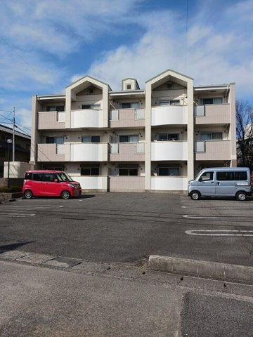 サンライズ伏見の駐車場