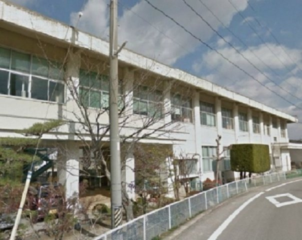 プレインカーサ　Ⅵの周辺|灘崎小学校迫川分校まで350m