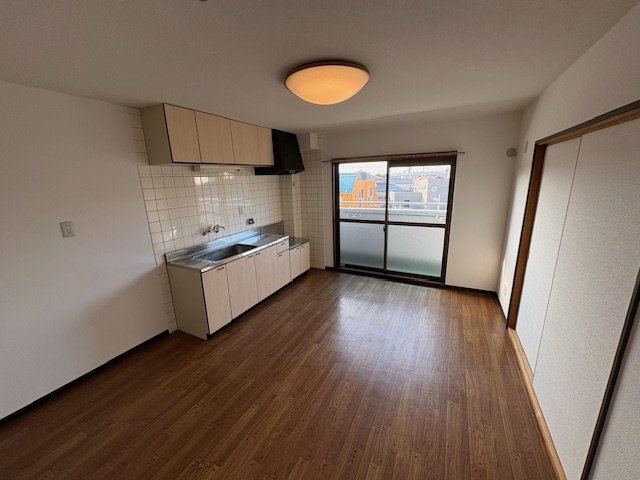 ロードハイツ甲東園の居間・リビング