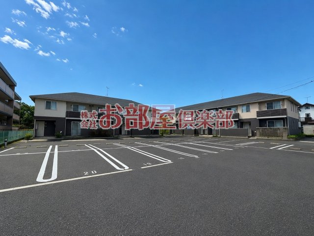 パストラル久留米 の駐車場|車をお持ちの方に嬉しい駐車場付きの物件です