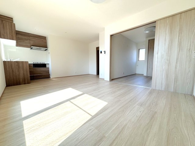 メゾン吉川の居間・リビング