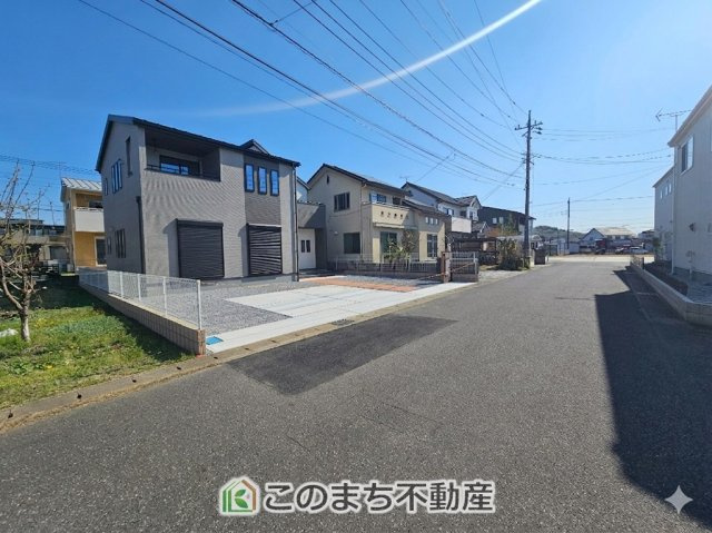 LiveleGarden.S第9栃木岩舟町静の前面道路含む現地写真|全室南向きで陽当たりの良い間取りです