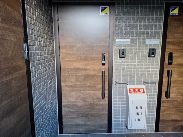 Ｄ－ＲＯＯＭみたけⅡの玄関