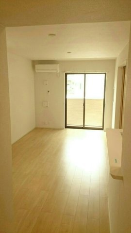 メゾフォルテ京山の居間・リビング