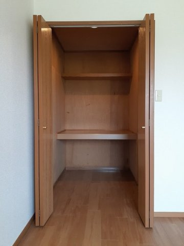 ファミールＨＡＫＵＨＯＵ　Ｂの収納