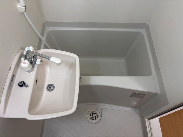 コンパクトで使いやすいお風呂です