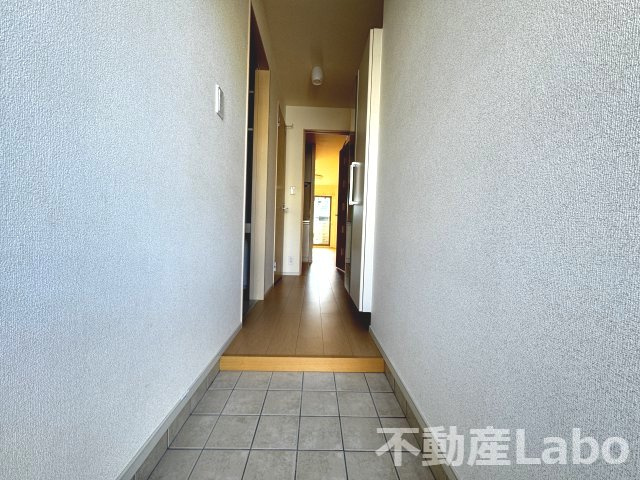 カーサアルベロディピノBの玄関