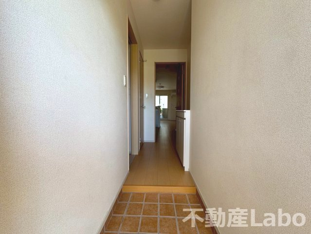 徳島市新浜町２丁目のアパートの玄関