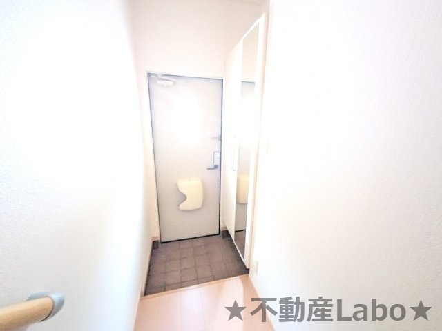 シェーンパラストAの玄関