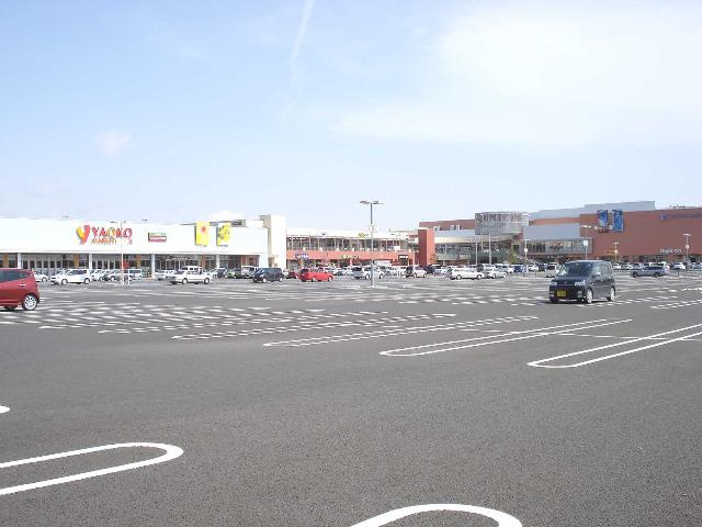 ウニクス（ショッピングセンター）まで3,000ｍ