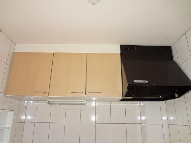 キッチン上部収納