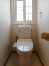 清潔感のあるトイレです