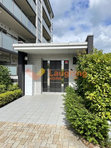 ポルタフォルトゥーナのエントランス|清潔なエントランスです