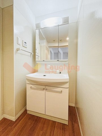 ポルタフォルトゥーナの洗面所|忙しい朝には欠かせない洗面所です