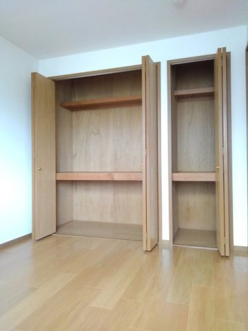 ミレニアムコートＢの収納