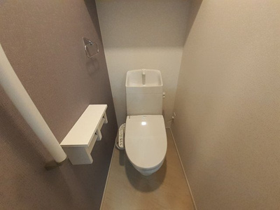 【トイレ】 | 楽園 | トイレです