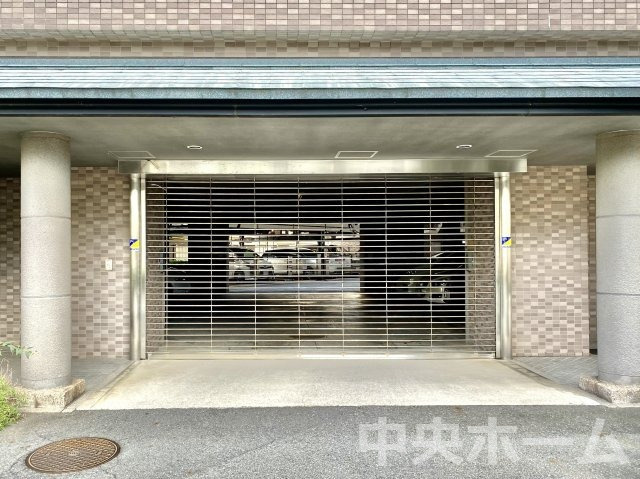 カーサ浅草桜橋の駐車場|【敷地内駐車場】最新の空き状況や費用などの詳細は担当スタッフまでお問い合わせください。