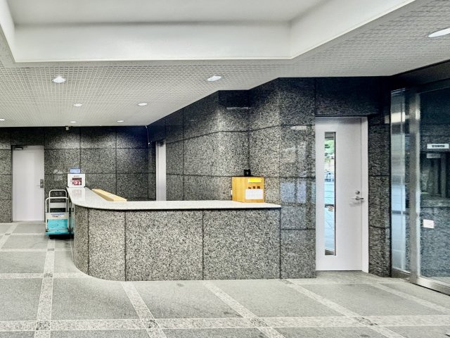カーサ浅草桜橋の現況写真|受付(管理人室)。