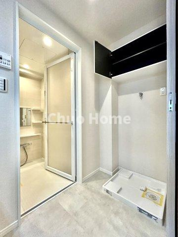 カーサ浅草桜橋のランドリースペース|【ランドリースペース】担当者がスケールを持ち歩いておりますので、ご見学時には現在お使いの洗濯機などがきちんと収まるかなどもチェックして下さい。見学前に測っておくと非常に便利だと思います。