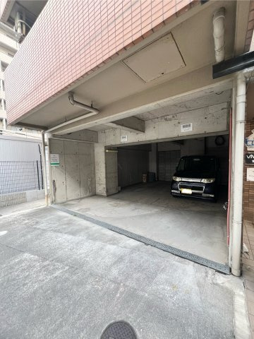 VIVANT青木の駐車場