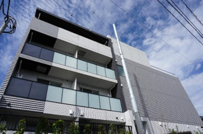 【外観】 | ARCOBALENO SUGINAMIHONANCHO | 鉄筋コンクリート造のがっちりとした建物。