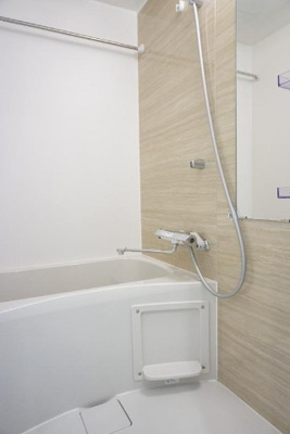 【浴室】 | ARCOBALENO SUGINAMIHONANCHO | 浴室乾燥機付きバス。