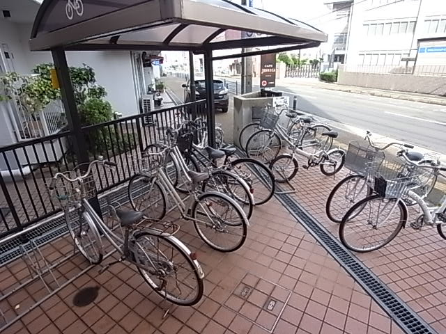 ＦＩＥＬＤマンションの駐車場