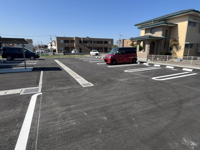 ユニバース　Ⅰの駐車場