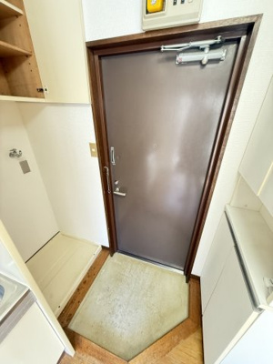 【玄関】 | ラ・ヴニール大山