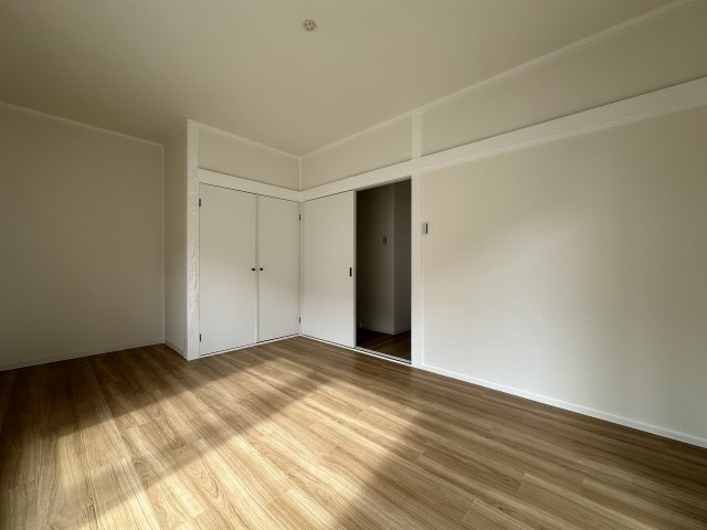 神戸市西区長畑町戸建の洋室