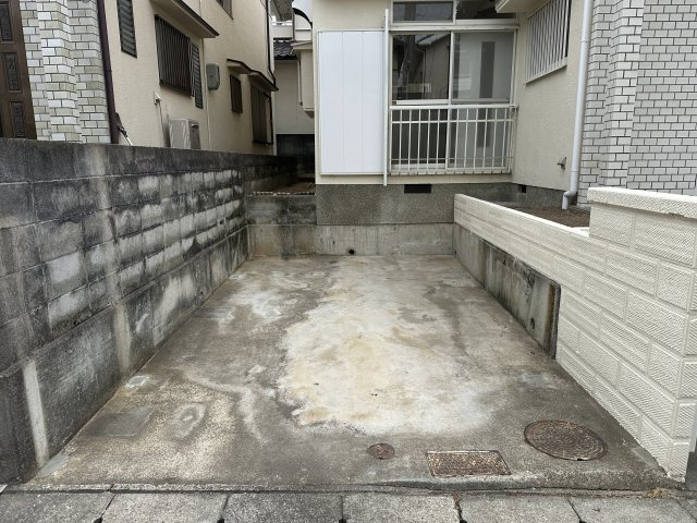 神戸市西区長畑町戸建の駐車場