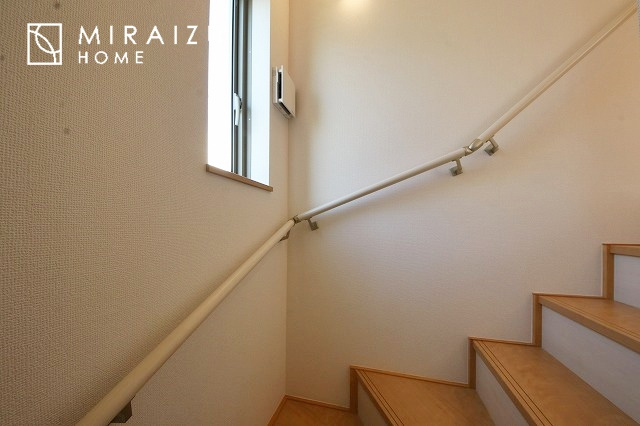 【内装】 | プライベートの空間もみんなで過ごす空間も両社兼ね備えたつくりです。