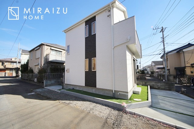 【前面道路含む現地写真】 | 前面道路☆運転が不安な方も安心な前面道路、きちんと幅員のある道路は女性にも安心です。整備されている道路は気持ちも良いですね♪