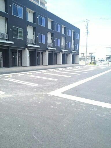 フランセス高柳　Ⅱの駐車場